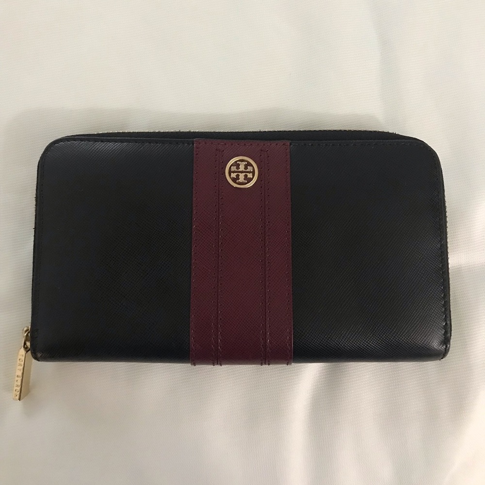 Tory Burch Zippy wallet